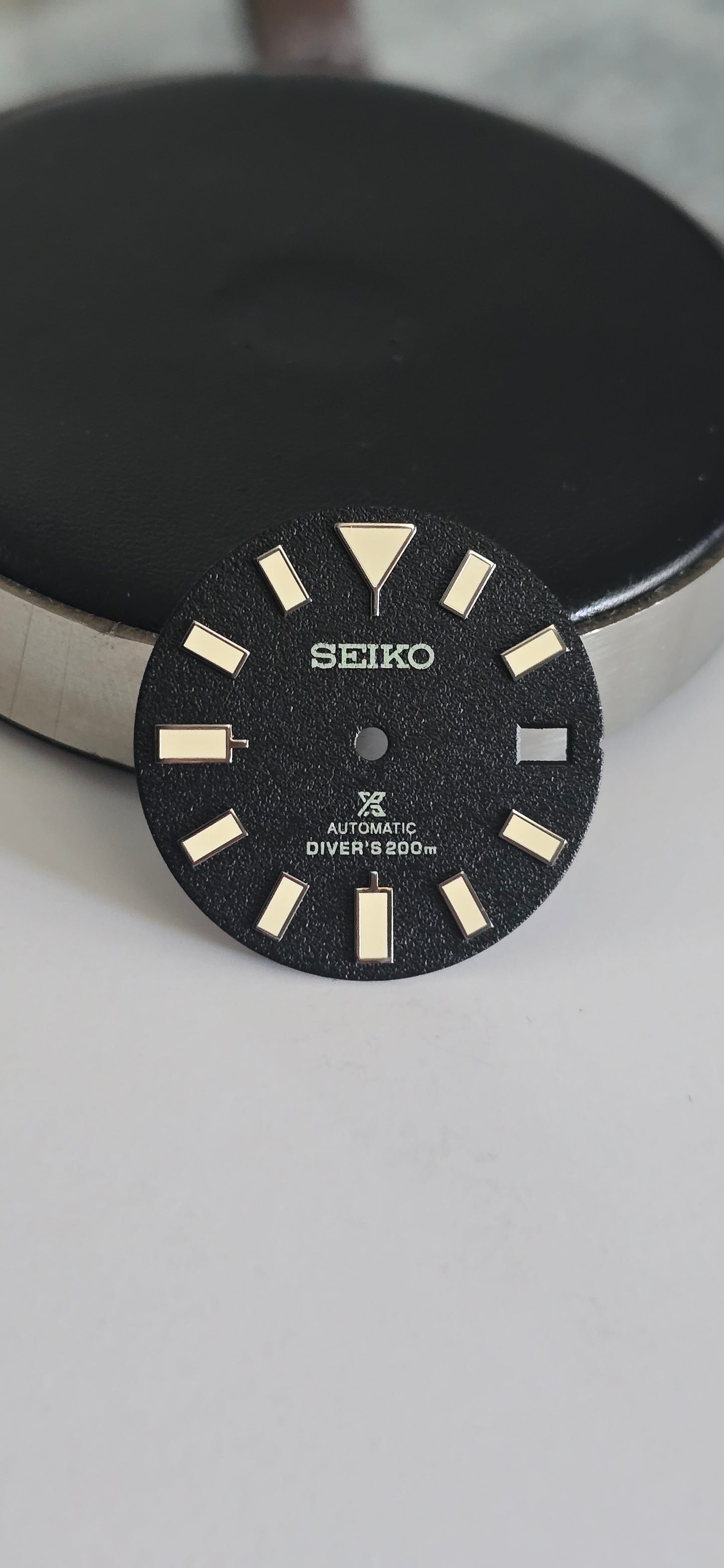 S dial