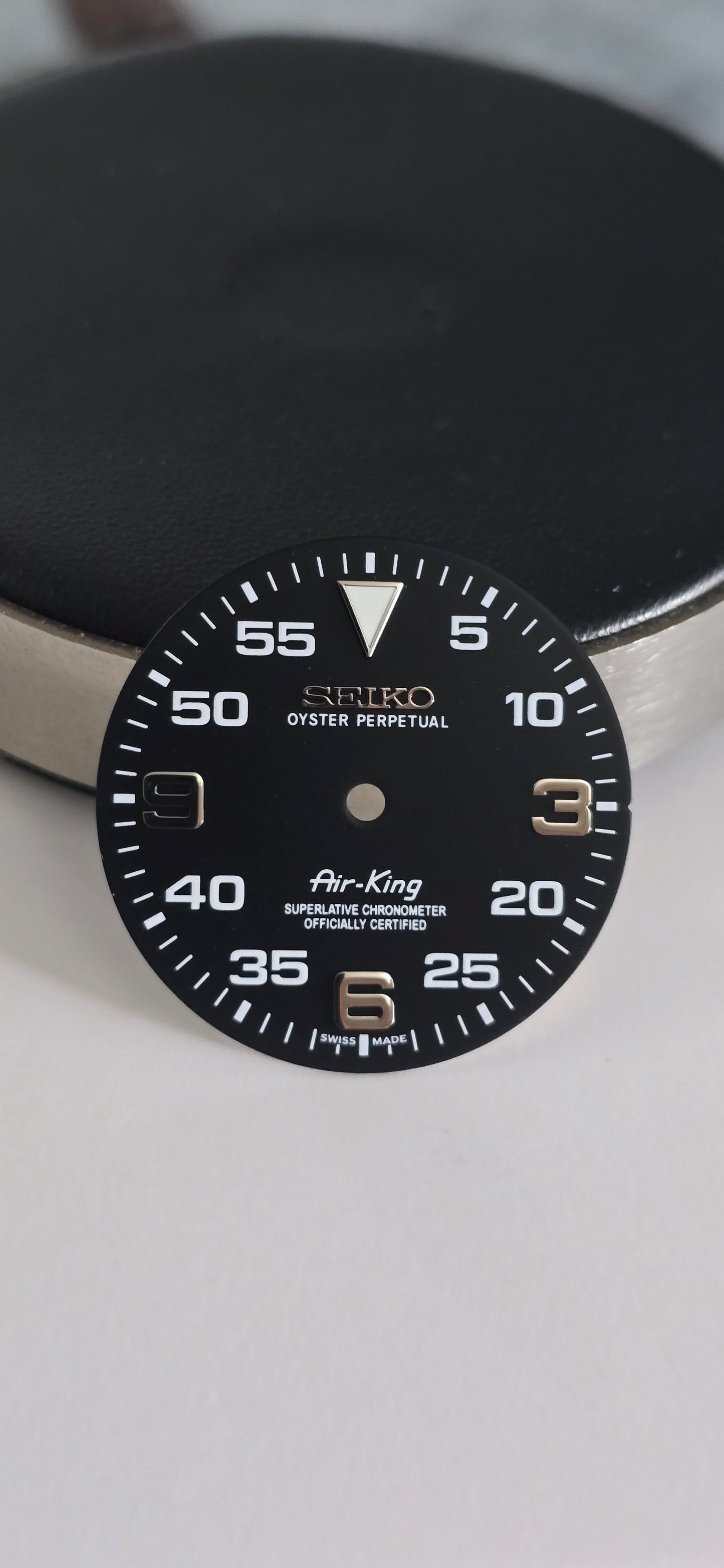 S dial
