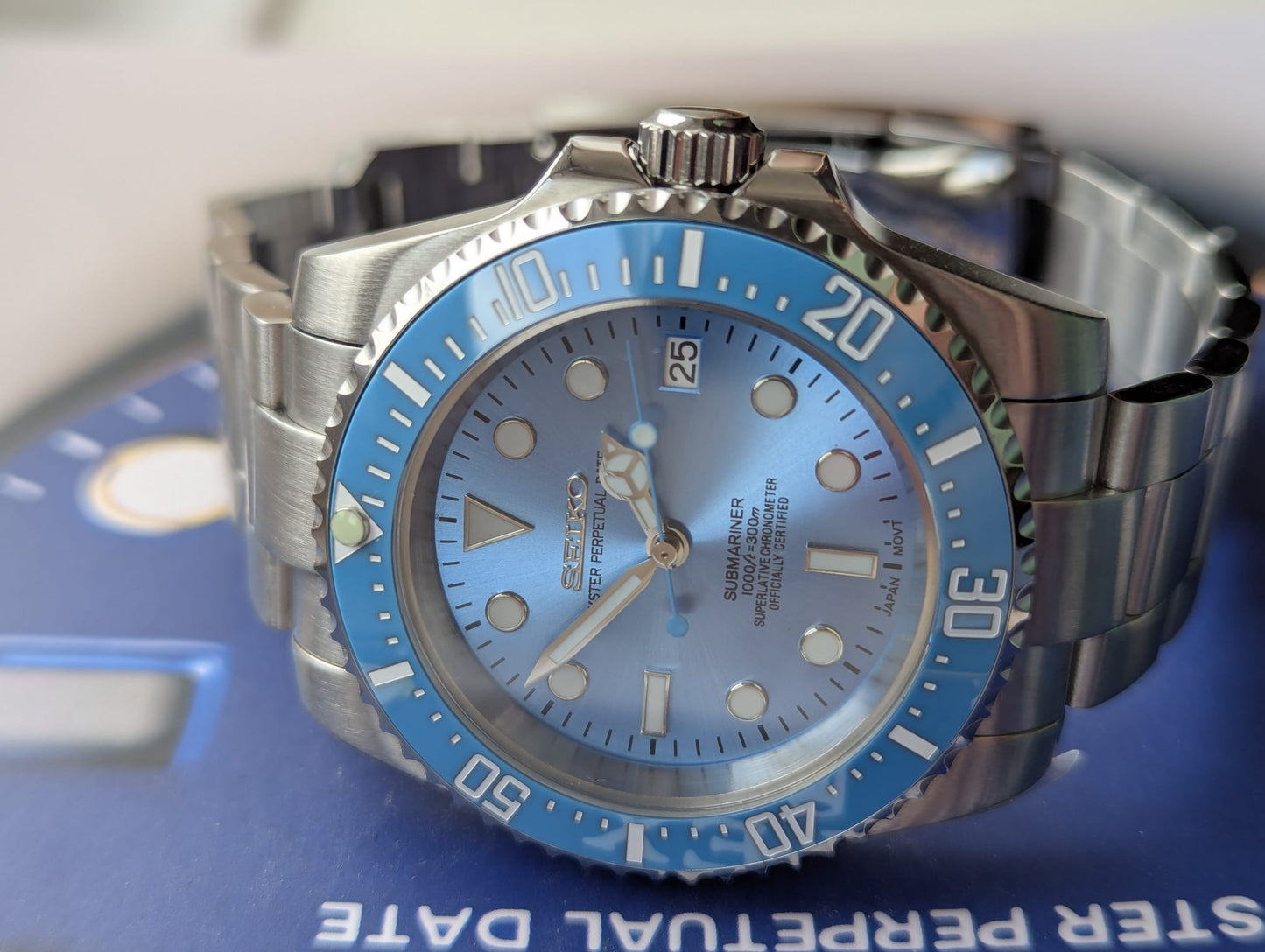 Seiko mod Tiffany blue